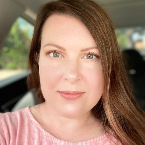 Meet your Posher, Pamela - Picture 1 of 1